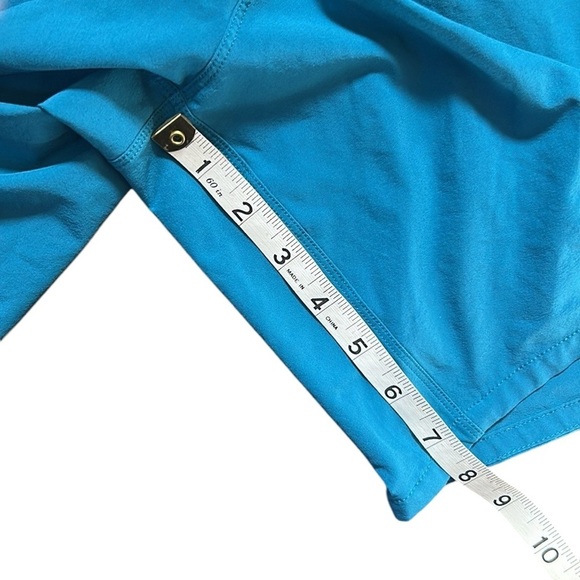 Patagonia® Men's Nine Trails Shorts in Teal Blue 8" Size XL - Picture 7 of 13